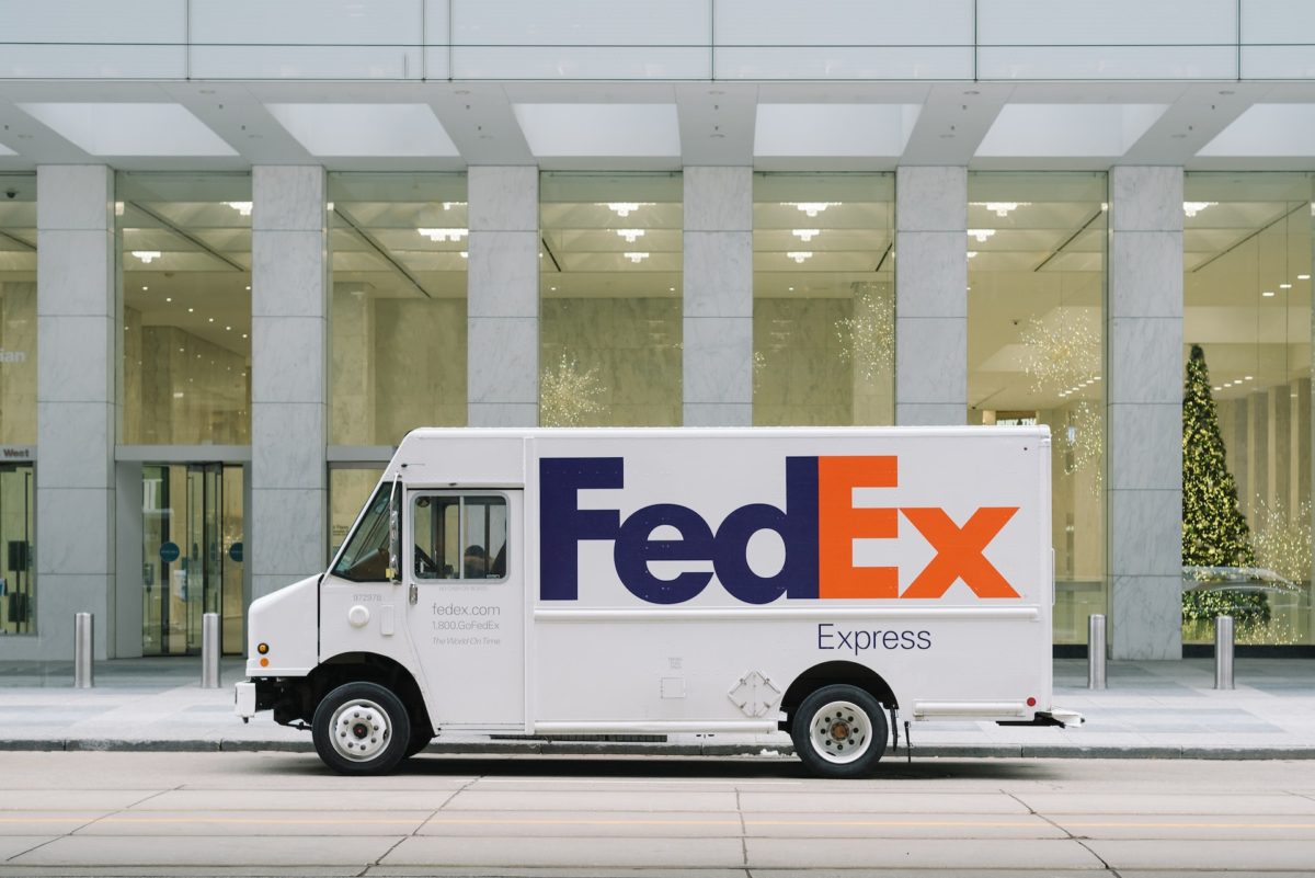 FedEx as an example of branded house architecture